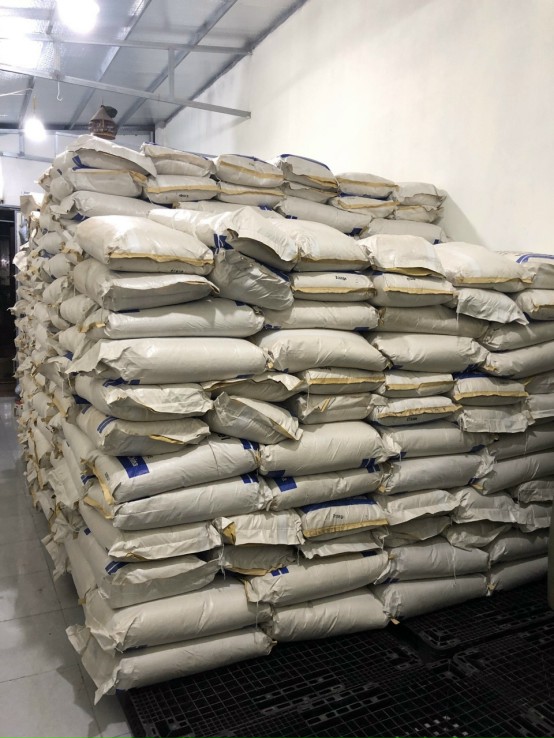 a27b8ec95ba4b7faeeb5